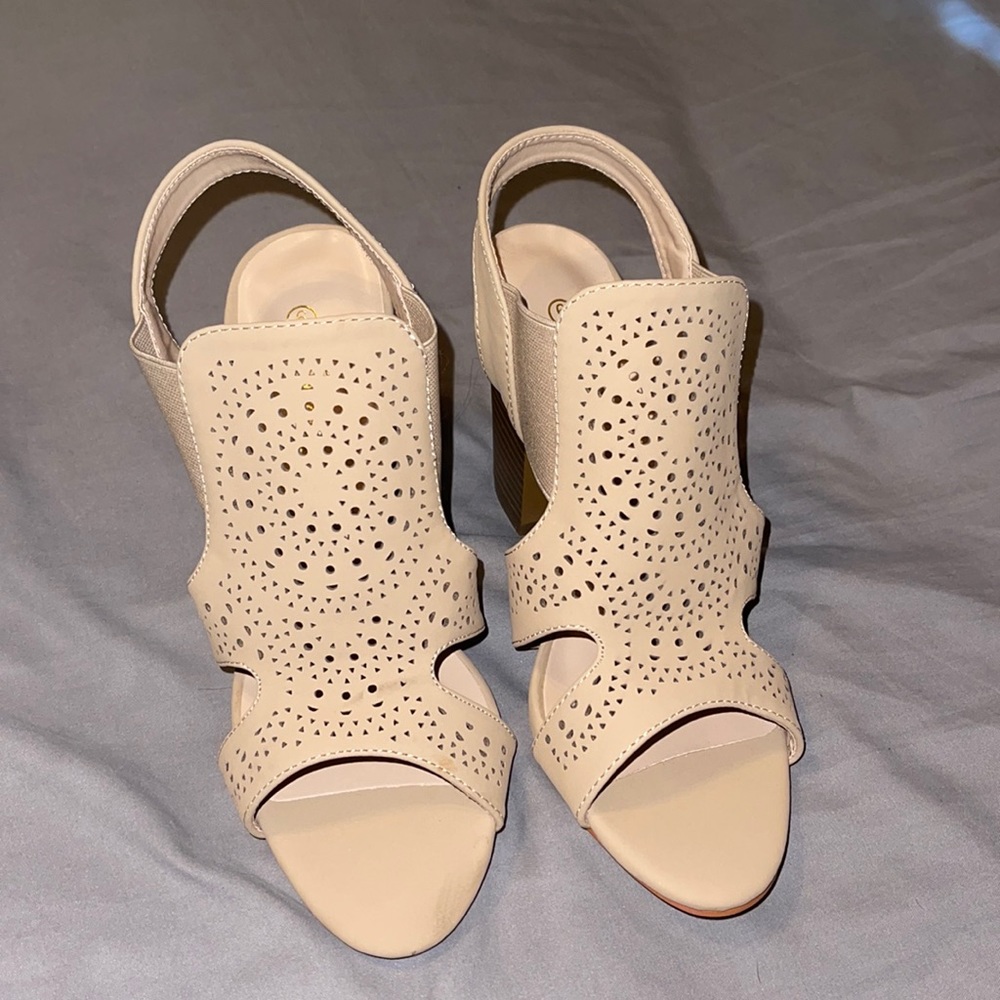 New heels size 6